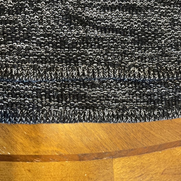 # H&M sweater . - Picture 6 of 10